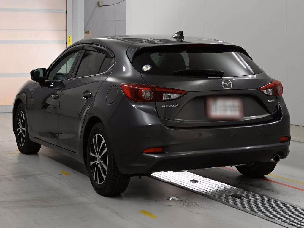 MAZDA AXELA