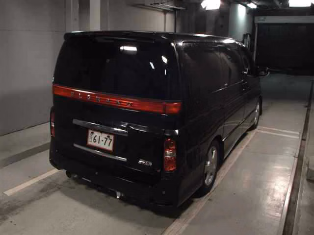 NISSAN ELGRAND