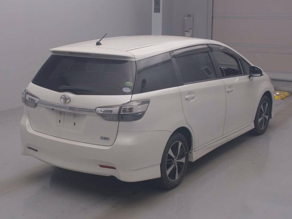 TOYOTA WISH