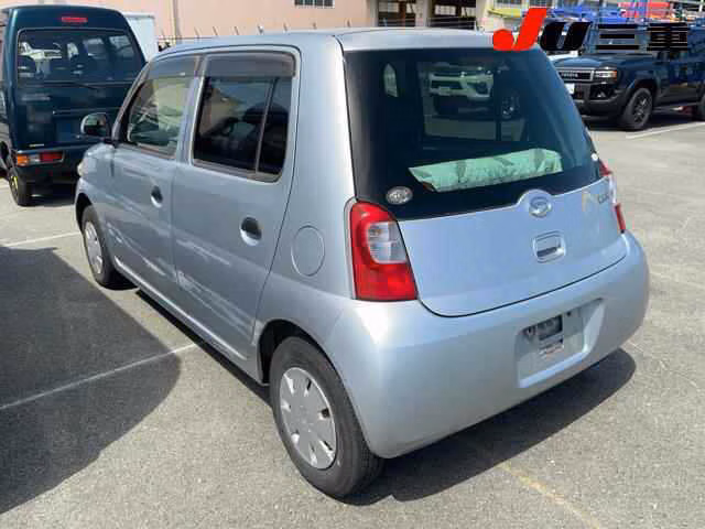 DAIHATSU ESSE