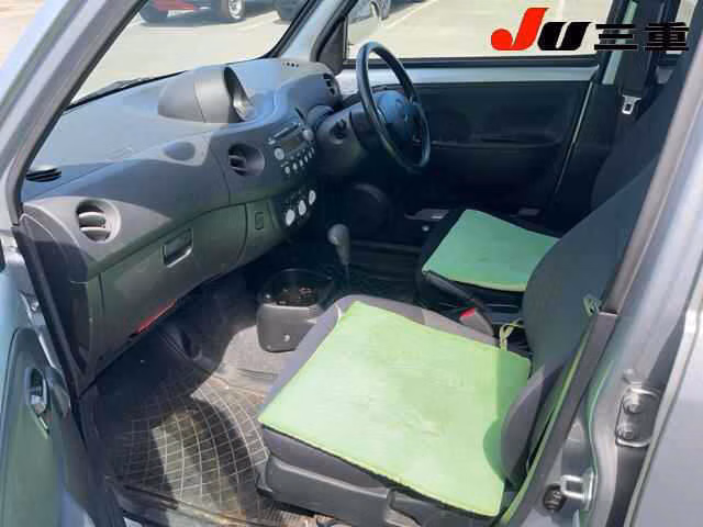 DAIHATSU ESSE