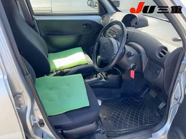 DAIHATSU ESSE