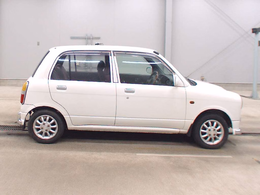 DAIHATSU MIRA GINO