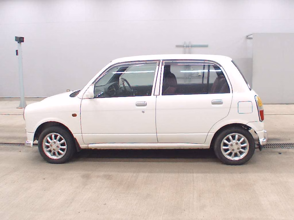 DAIHATSU MIRA GINO