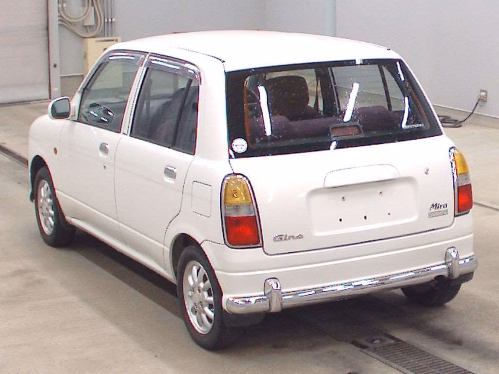 DAIHATSU MIRA GINO