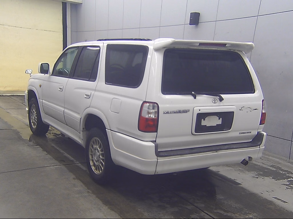 TOYOTA HILUX SURF