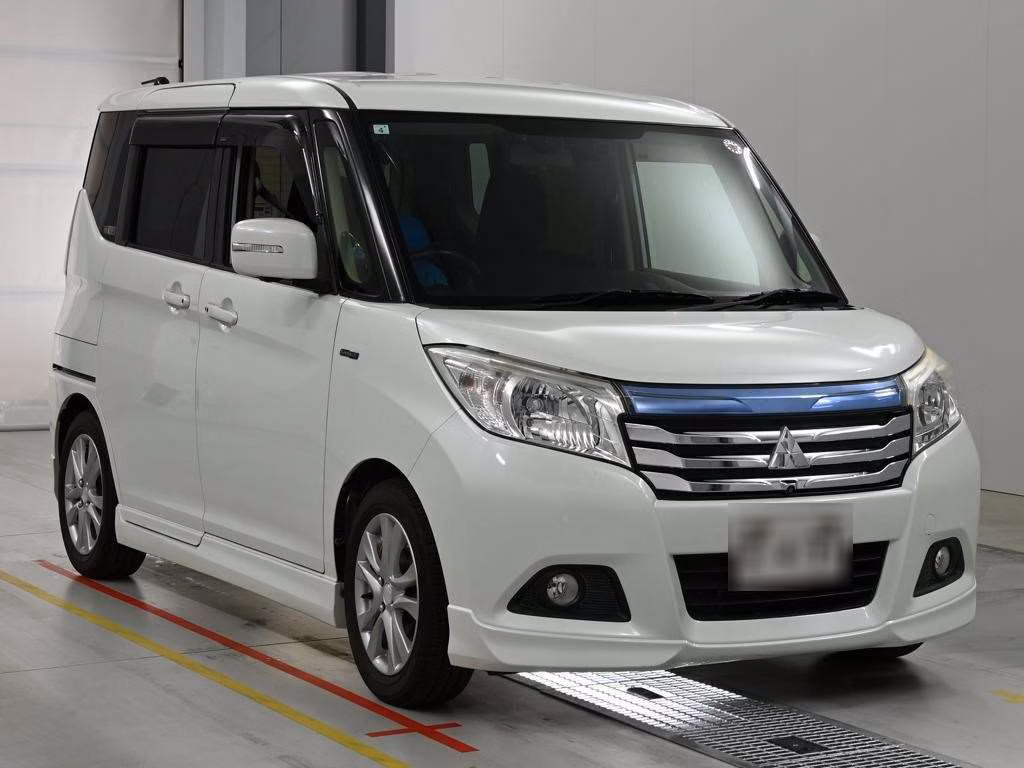 MITSUBISHI DELICA D:2