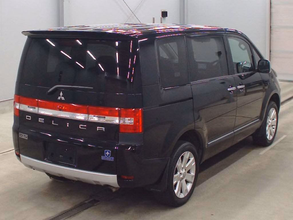 MITSUBISHI DELICA D:5