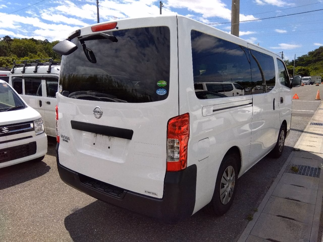 NISSAN NV350 CARAVAN