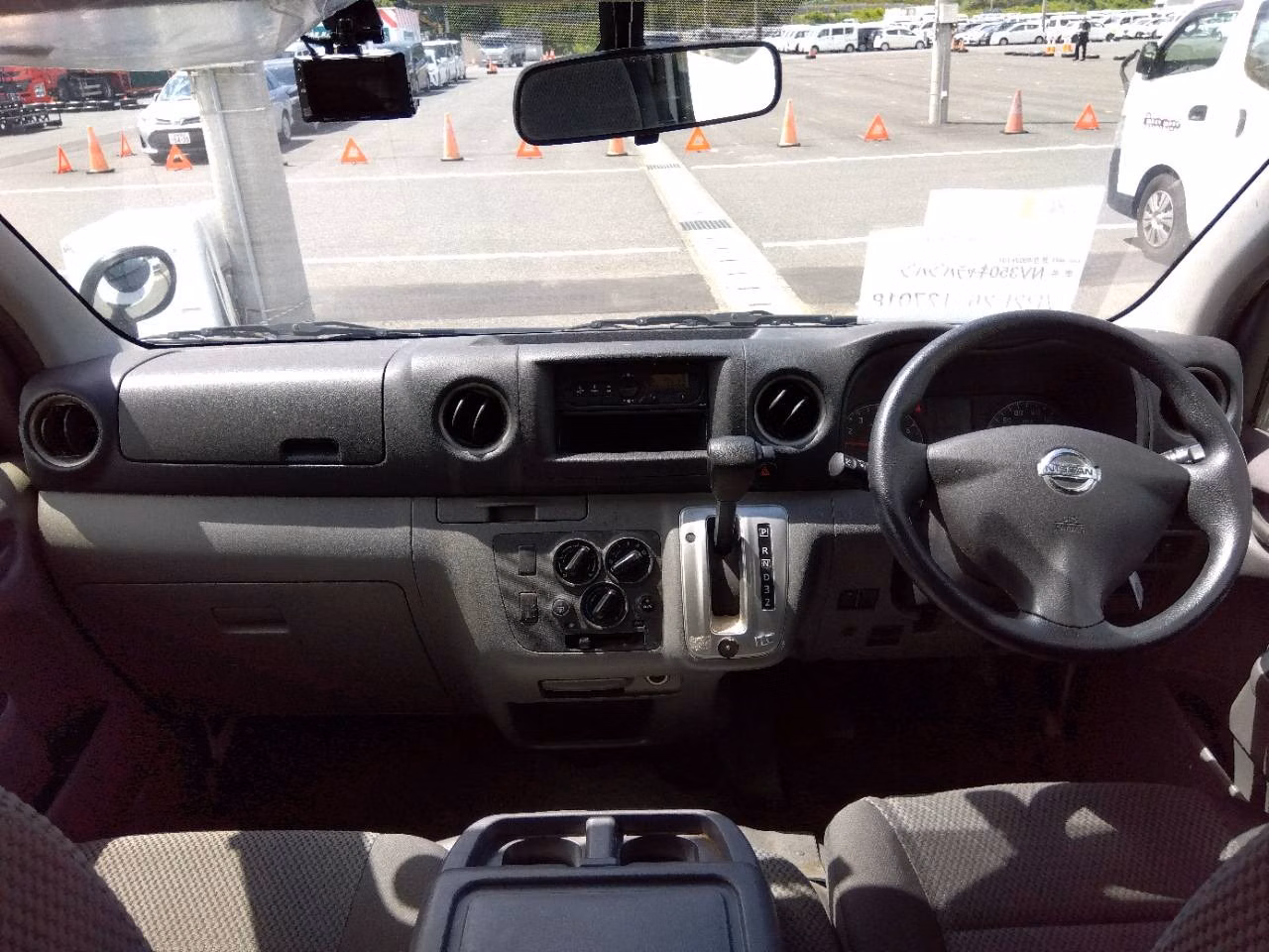 NISSAN NV350 CARAVAN