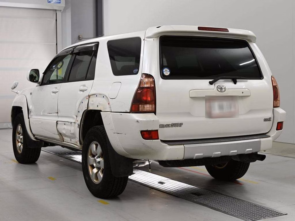 TOYOTA HILUX SURF