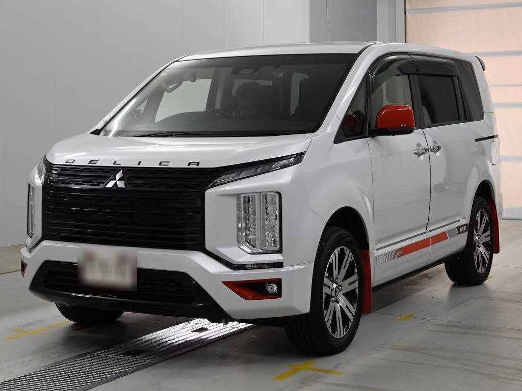MITSUBISHI DELICA D:5