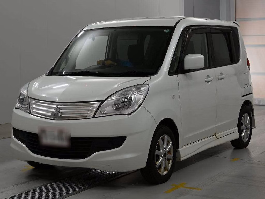 MITSUBISHI DELICA D:2