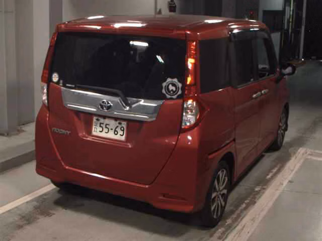 TOYOTA ROOMY