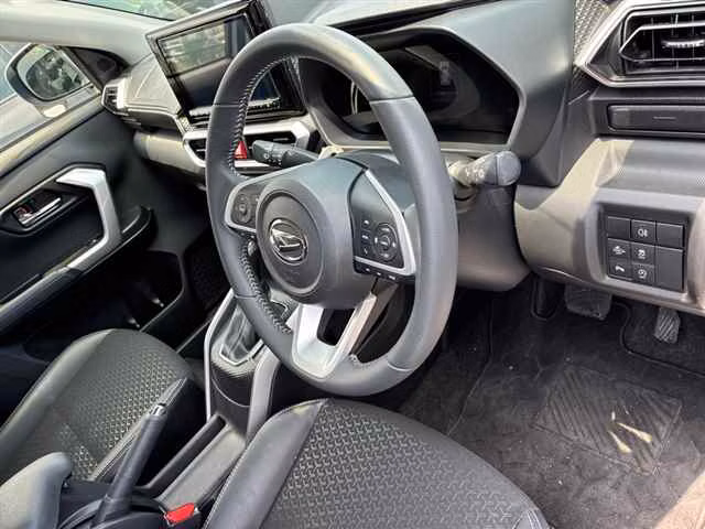 DAIHATSU ROCKY