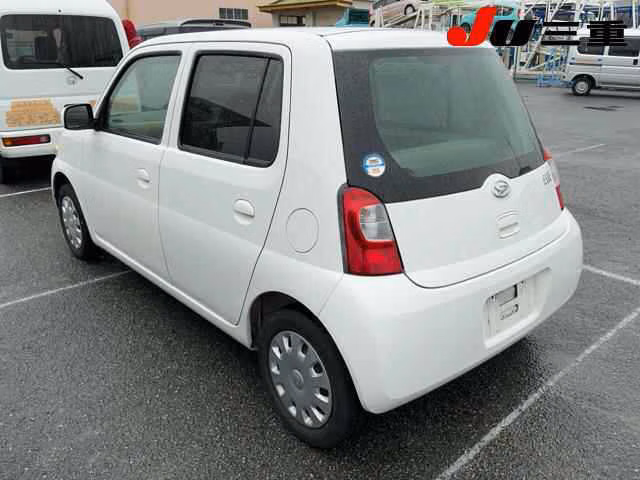 DAIHATSU ESSE