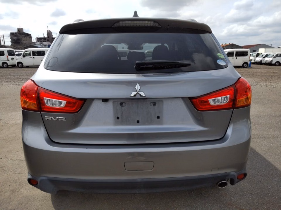 MITSUBISHI RVR