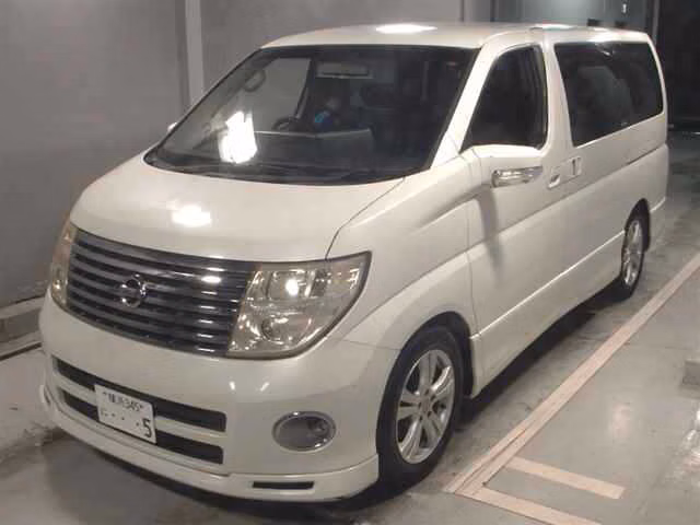 NISSAN ELGRAND