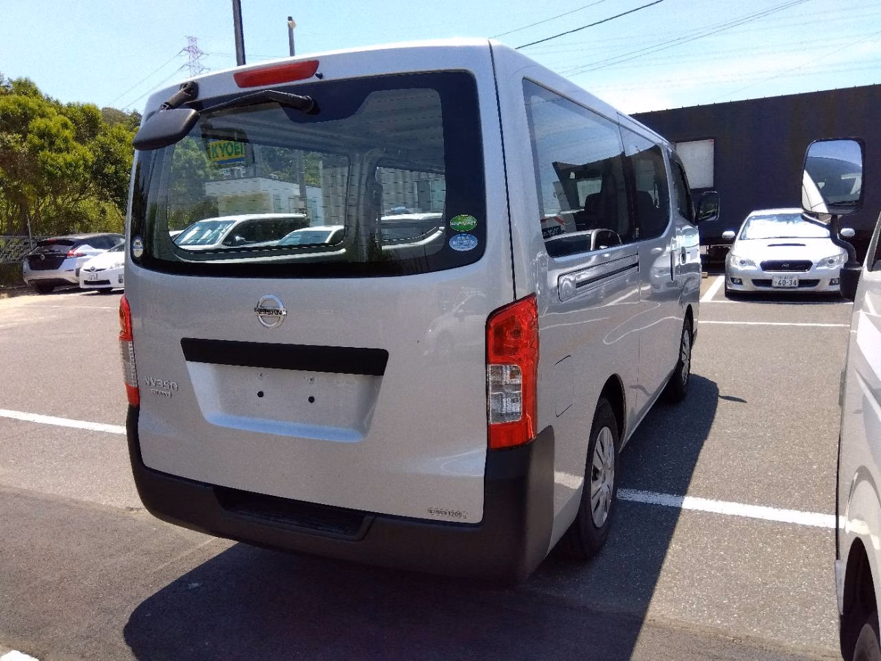 NISSAN NV350 CARAVAN