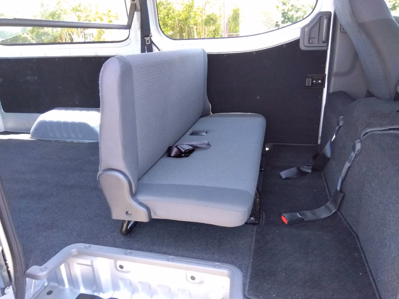NISSAN NV350 CARAVAN