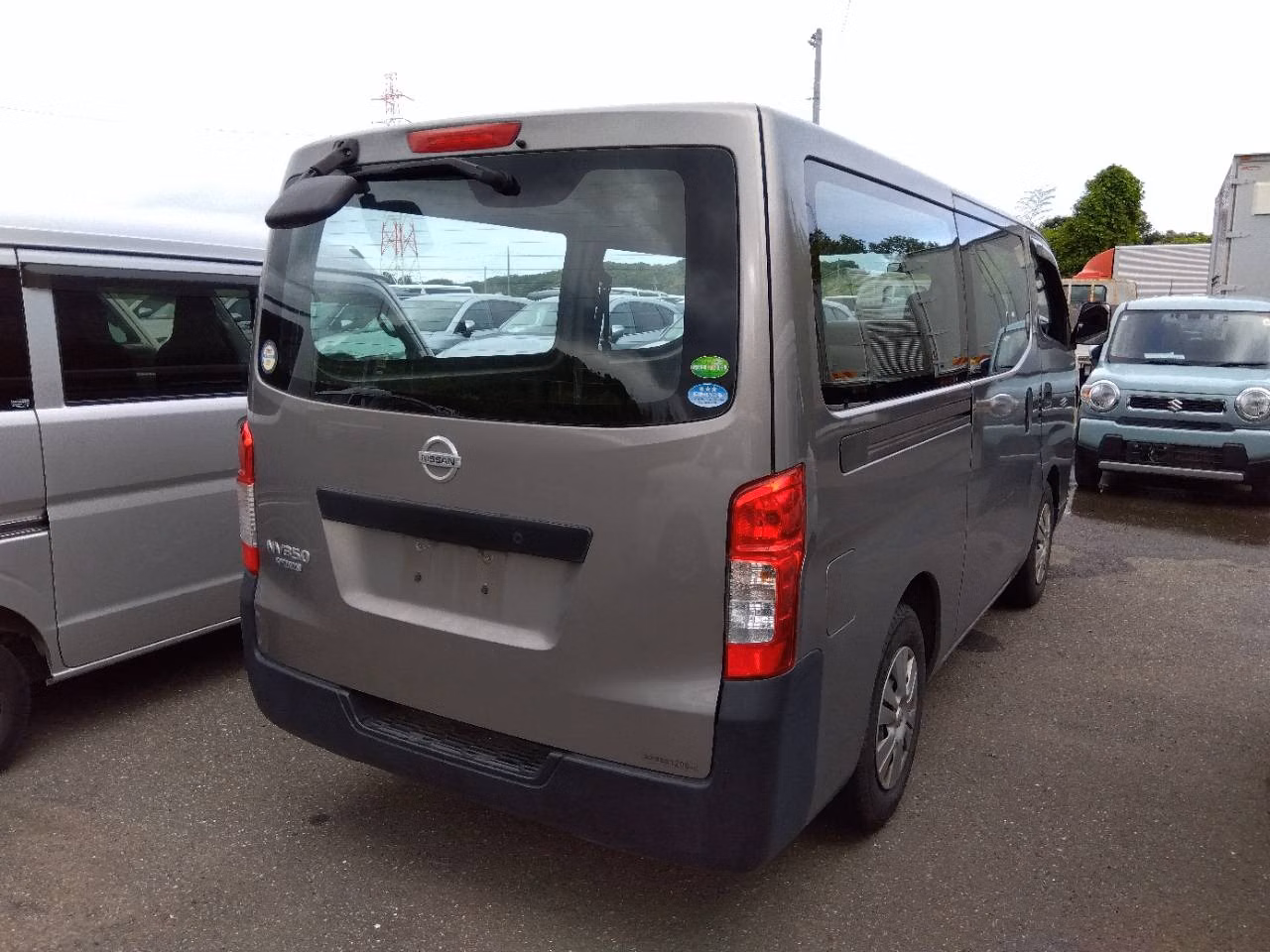 NISSAN NV350 CARAVAN