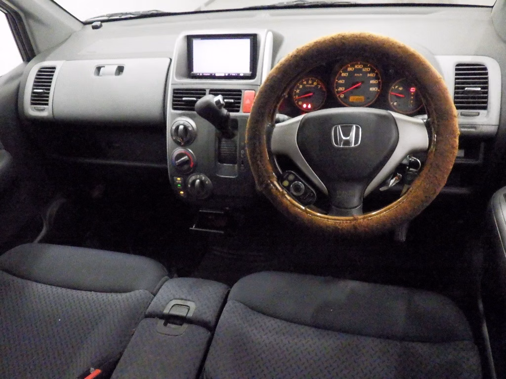 HONDA MOBILIO SPIKE