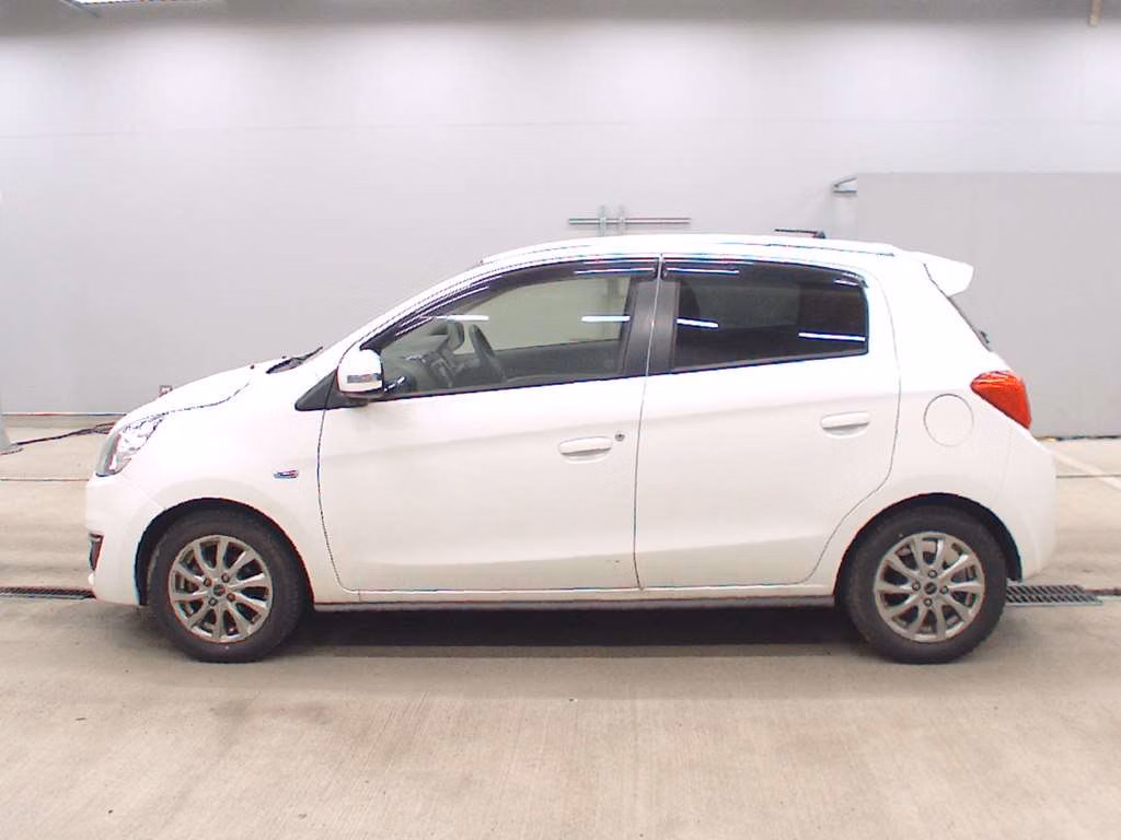 MITSUBISHI MIRAGE