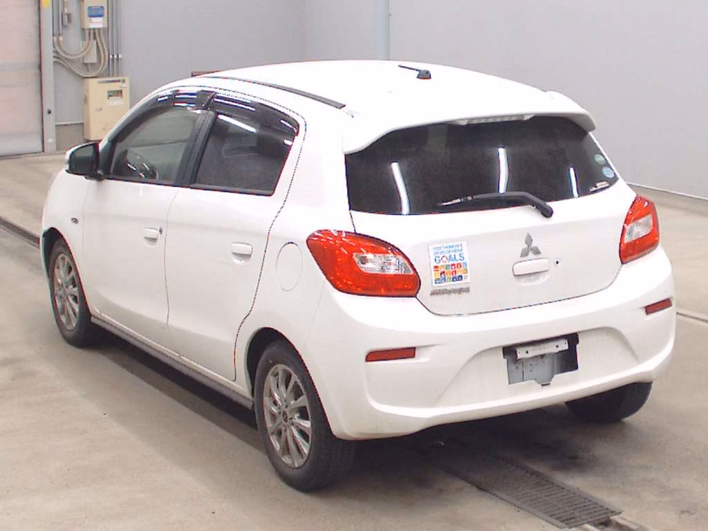 MITSUBISHI MIRAGE