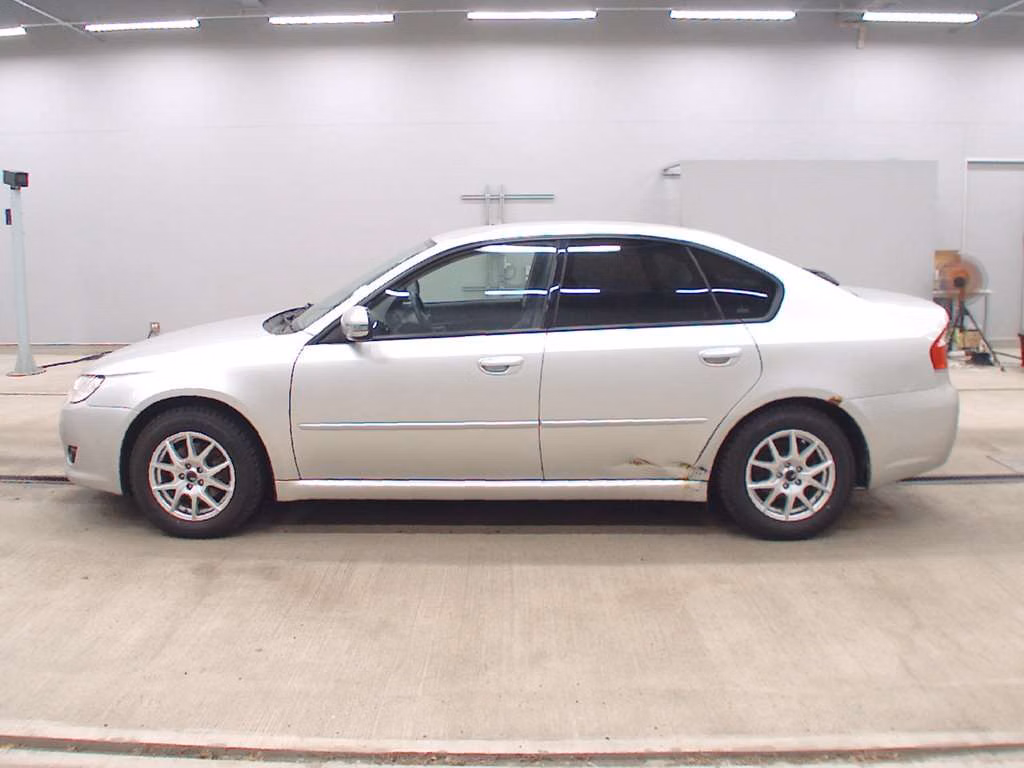 SUBARU LEGACY B4