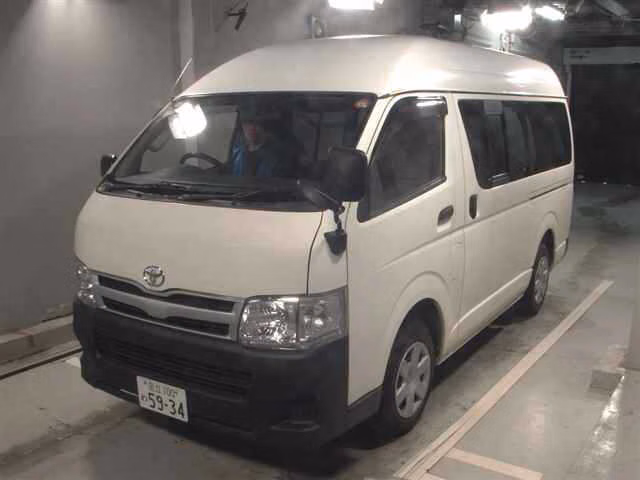 TOYOTA REGIUS ACE