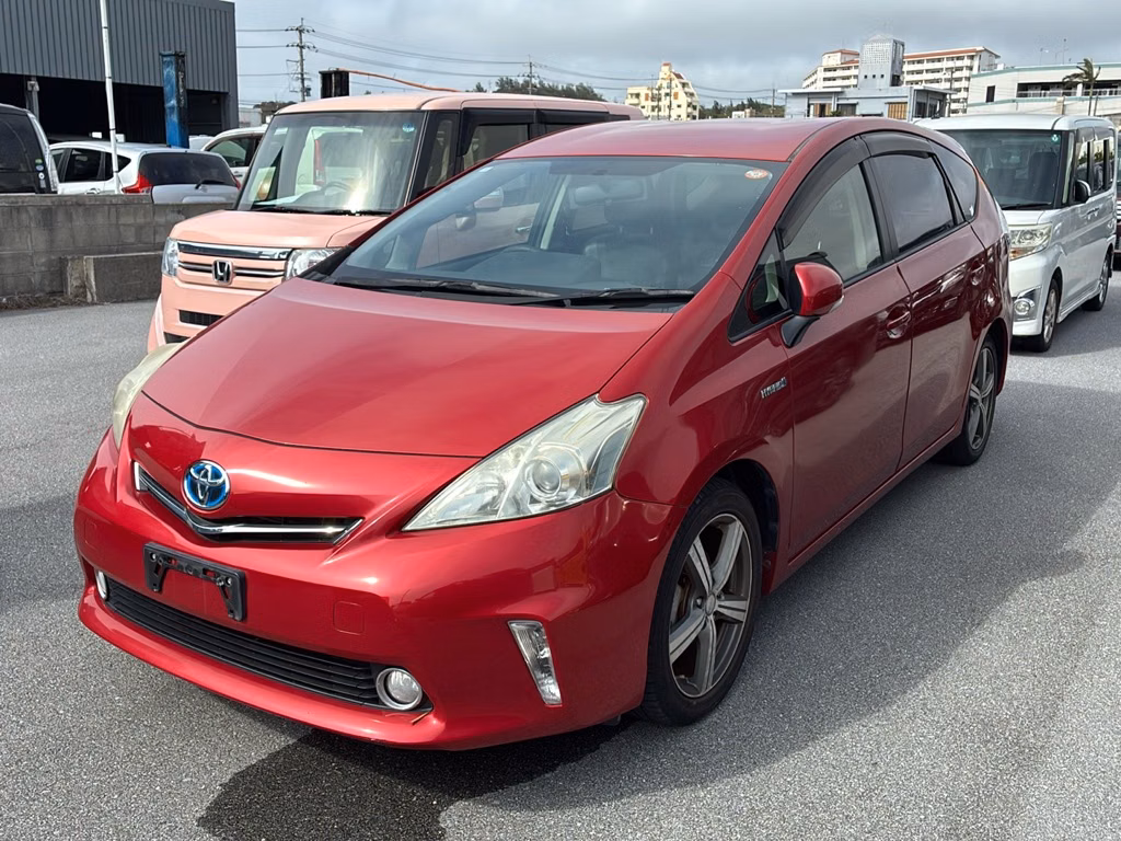TOYOTA PRIUS ALPHA