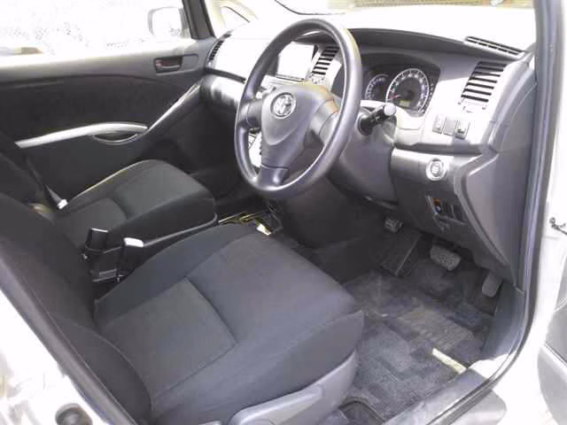 TOYOTA ISIS
