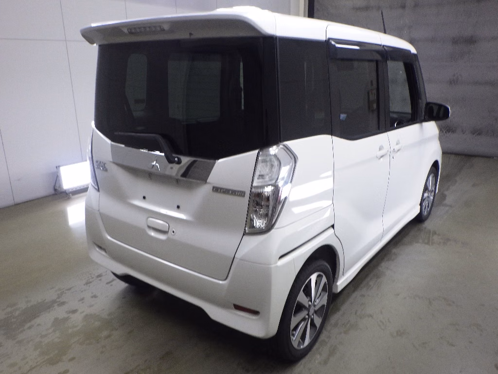 MITSUBISHI EK SPACE