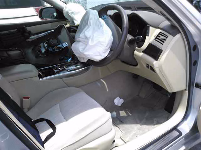 NISSAN FUGA