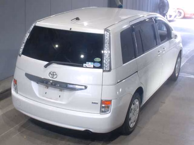 TOYOTA ISIS