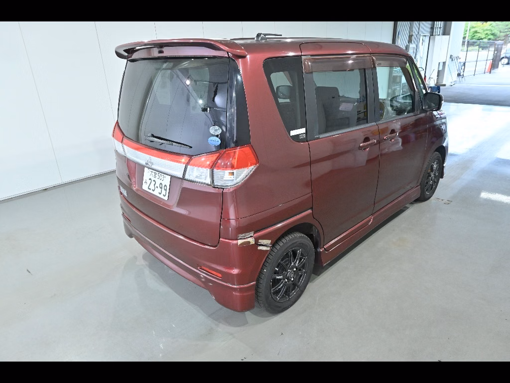 MITSUBISHI DELICA D:2