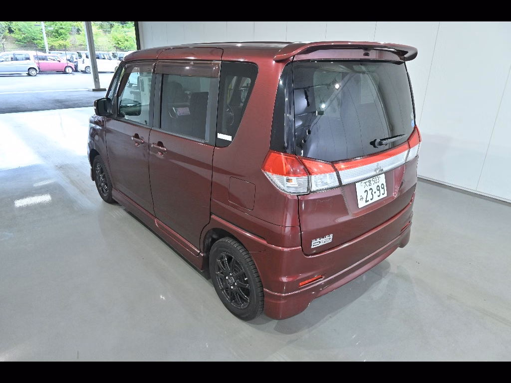 MITSUBISHI DELICA D:2
