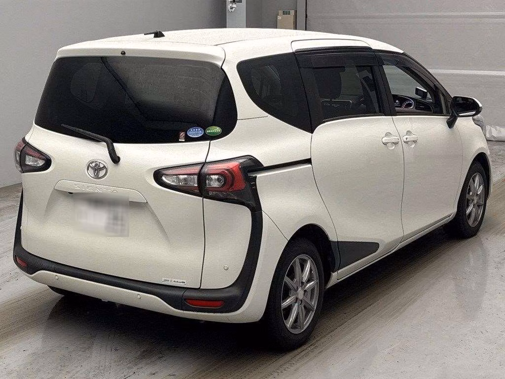 TOYOTA SIENTA