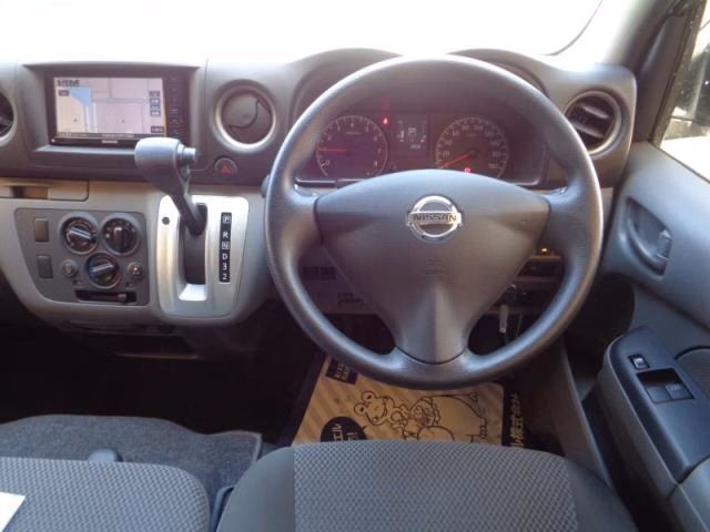 NISSAN NV350 CARAVAN