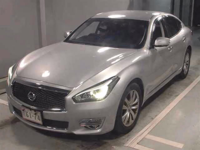 NISSAN FUGA