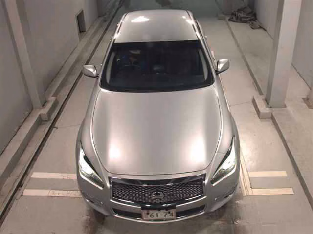 NISSAN FUGA
