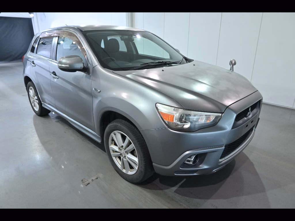 MITSUBISHI RVR