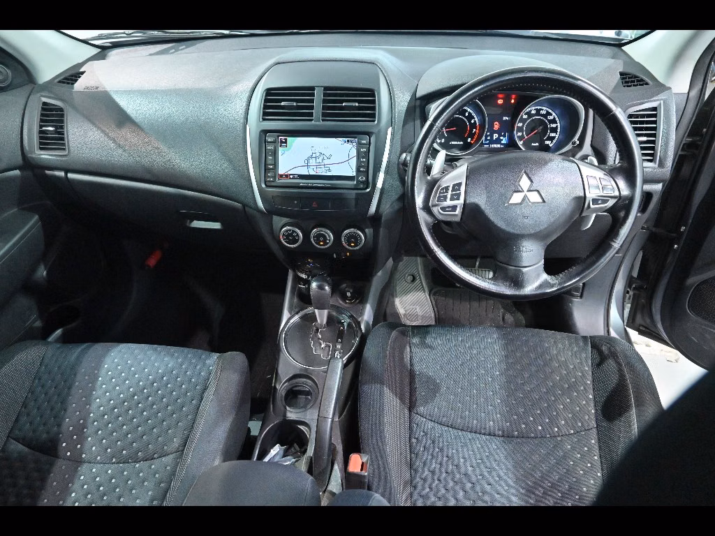 MITSUBISHI RVR