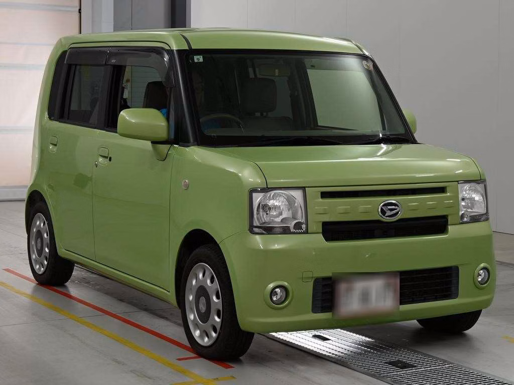 DAIHATSU MOVE CONTE