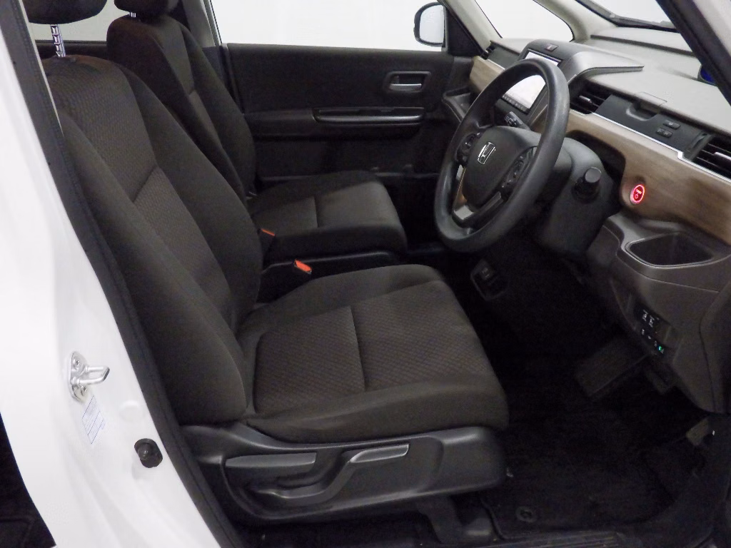 HONDA FREED+