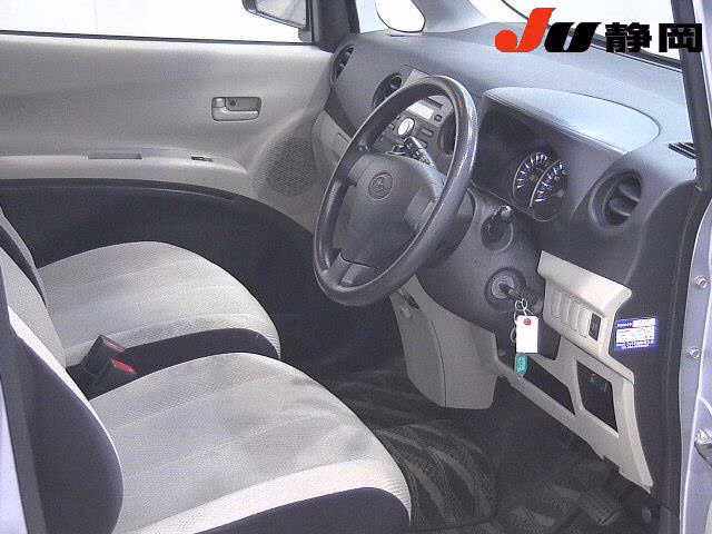 SUBARU LUCRA