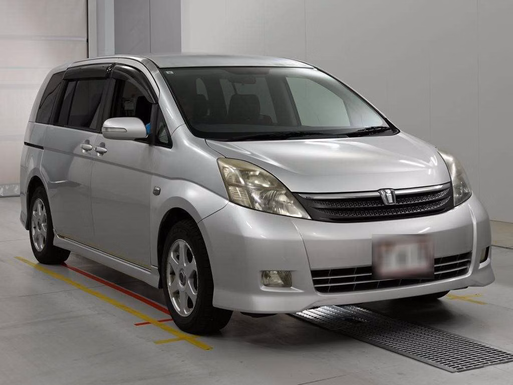 TOYOTA ISIS
