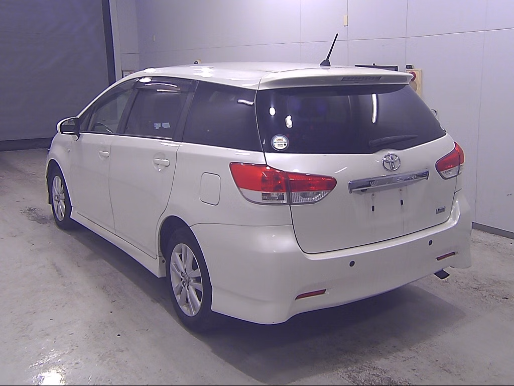 TOYOTA WISH