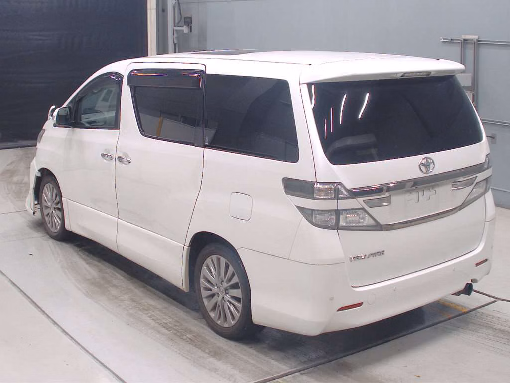 TOYOTA VELLFIRE