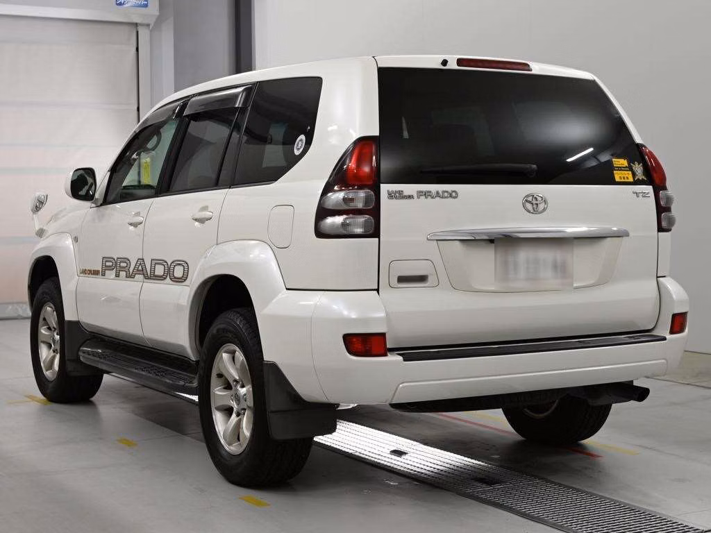 TOYOTA LAND CRUISER PRADO
